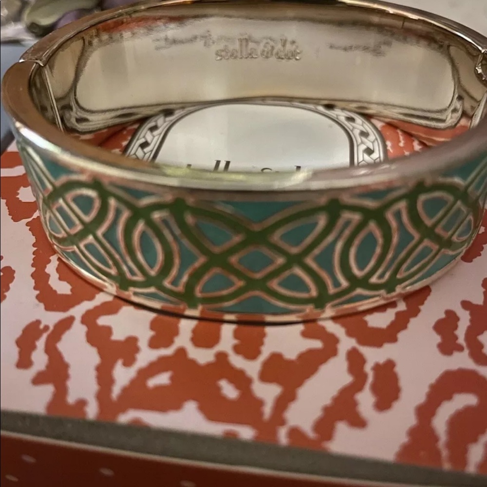 Stella & Dot bangle bracelet
